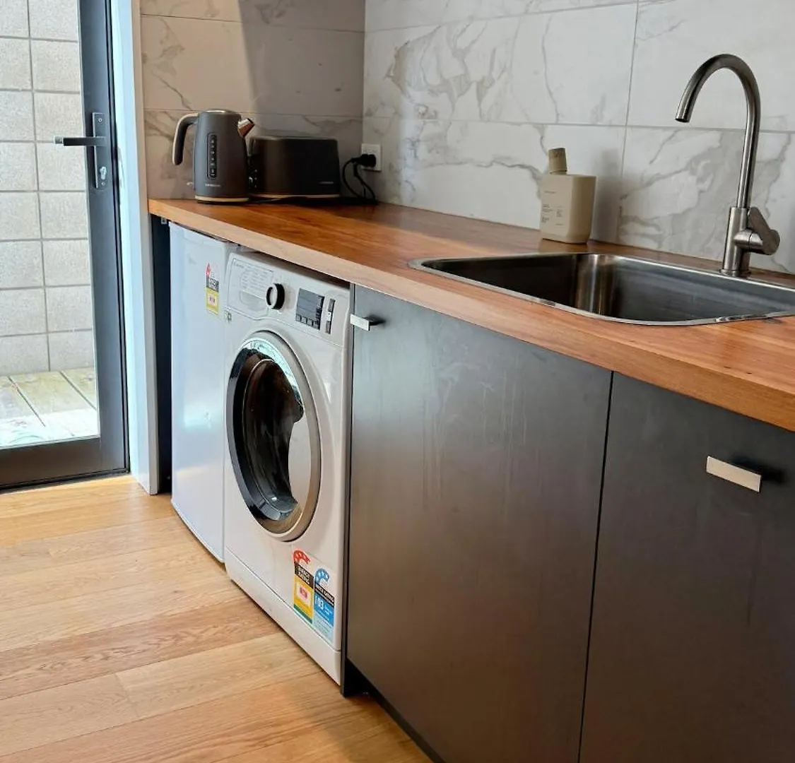 Holiday home Luxury Retreat With Ocean Views, Sauna & Plunge Christchurch