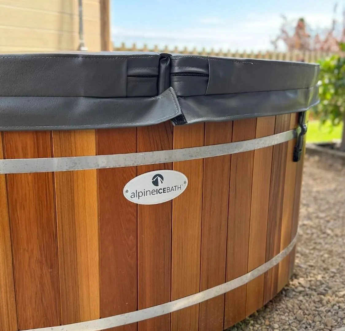 Luxury Retreat With Ocean Views, Sauna & Plunge Christchurch New Zealand