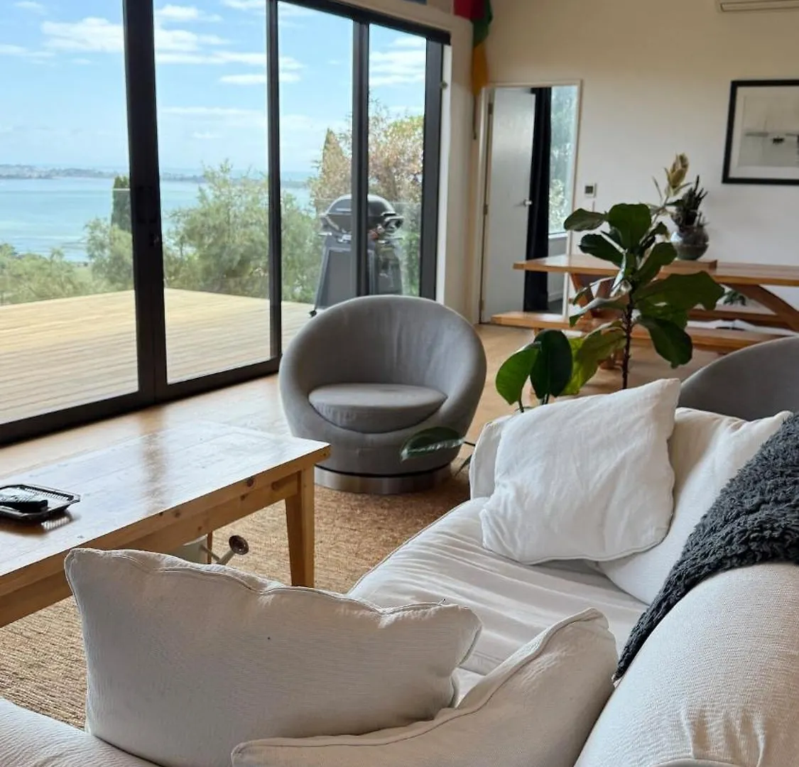 Luxury Retreat With Ocean Views, Sauna & Plunge Christchurch New Zealand