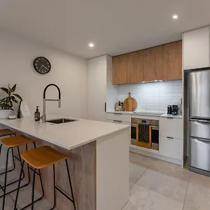 Urban Nest - Entire Townhouse And Free Parking Holiday home